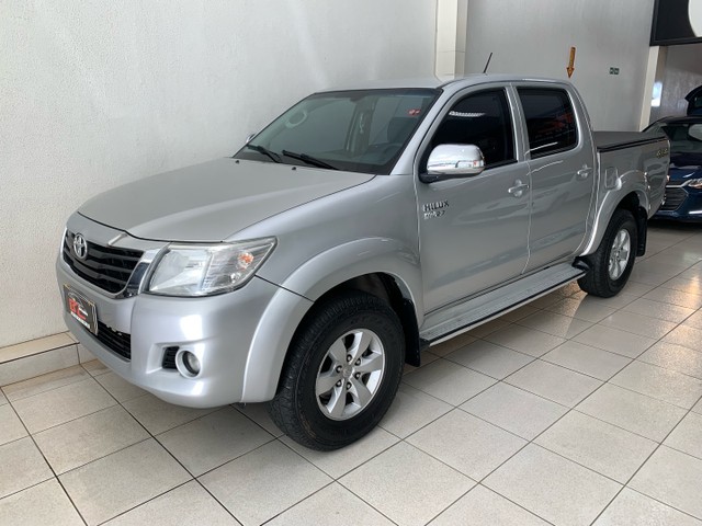 HILUX 2.7 SRV 4X4 AUTOMATICO ANO 2014