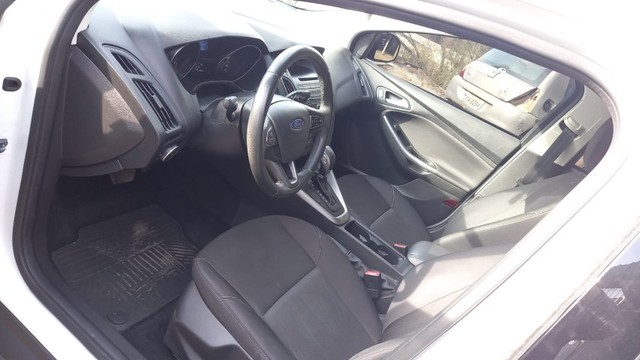 VENDE-SE FORD FOCUS SEDAN 2017