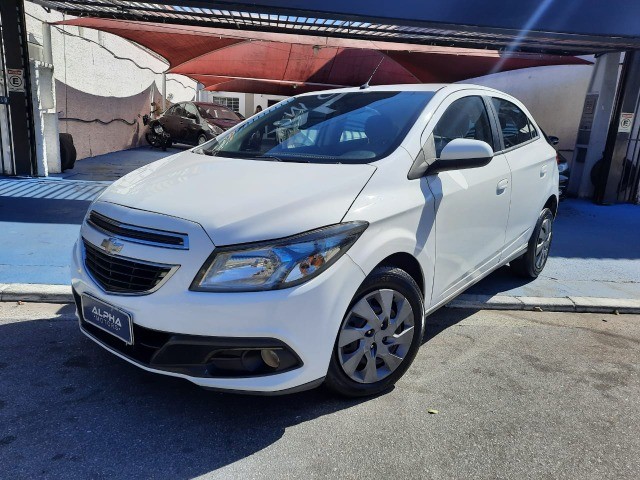 779,00 DE PARCELA + ENTRADA ONIX 2014 LT 1.4 COMPLETO 2015