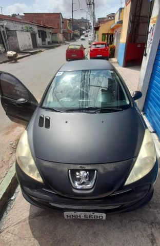 VENDO PEUGEOT SEDAN 1.4