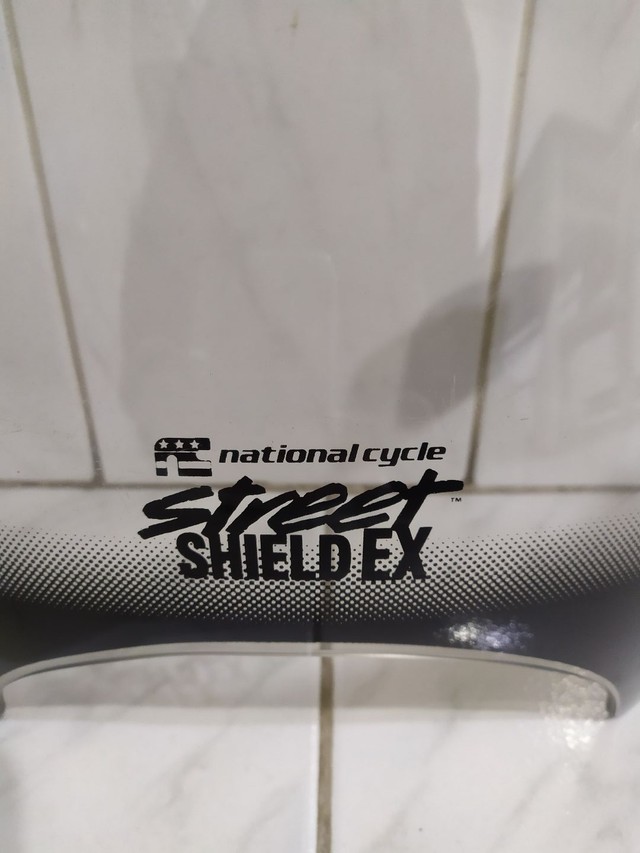 Bolha National cycle street Shield EX fume para Harley e outras  - Foto 2