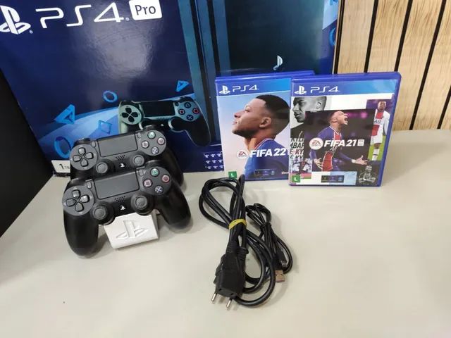 PS4 PRO 1 TB, 2 jogos + 2 controles original + suporte para