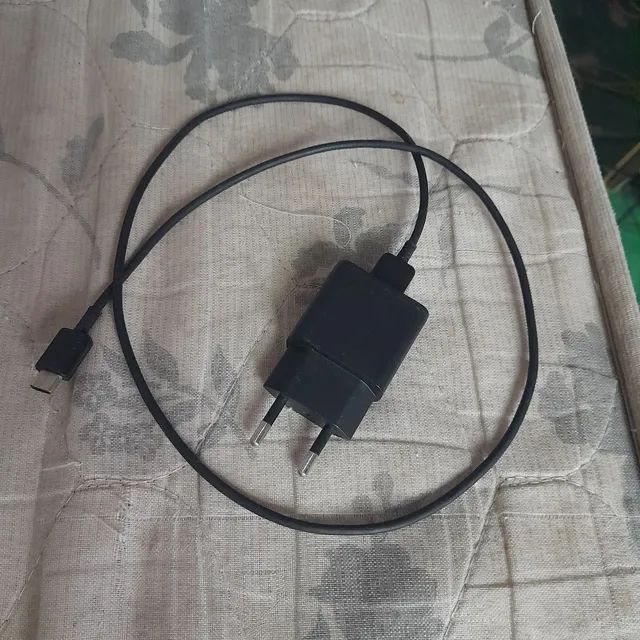 Vendo carregador de celular original 