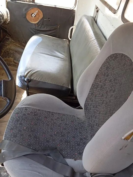 MB 1113 , ano 1977, Truck , carroceria de madeira  - Foto 8