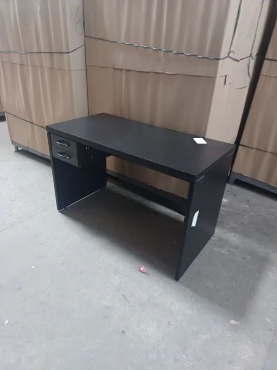 Mesa de escritório em ótimo estado - Foto 3