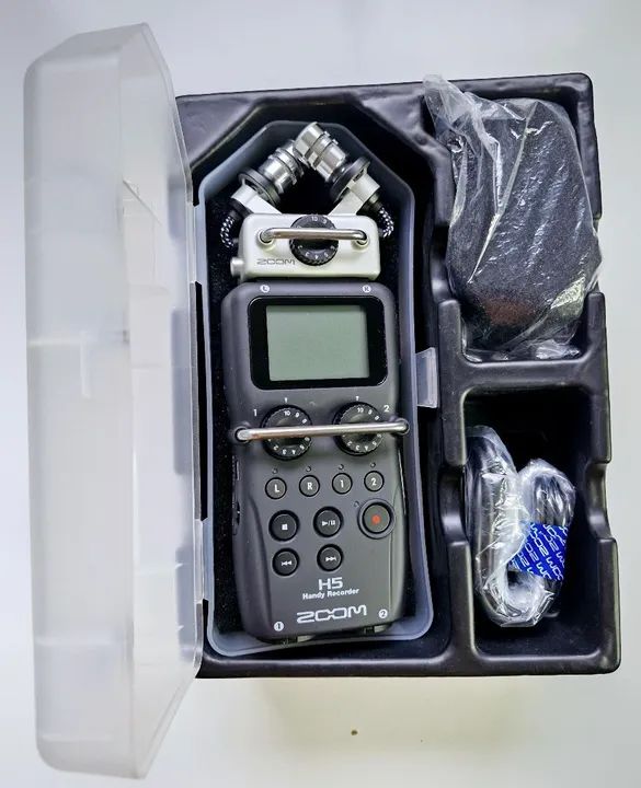 Gravador professional digital h5 zoom handly - HQ 4 pistas - shows - estúdio - podcasts - Foto 6
