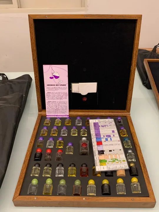 Caixa de aromas de vinho
