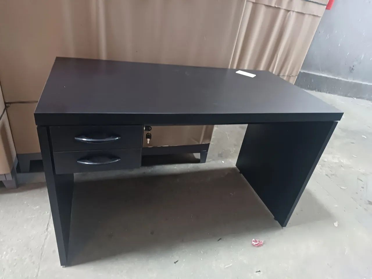 Mesa de escritório em ótimo estado - Foto 4