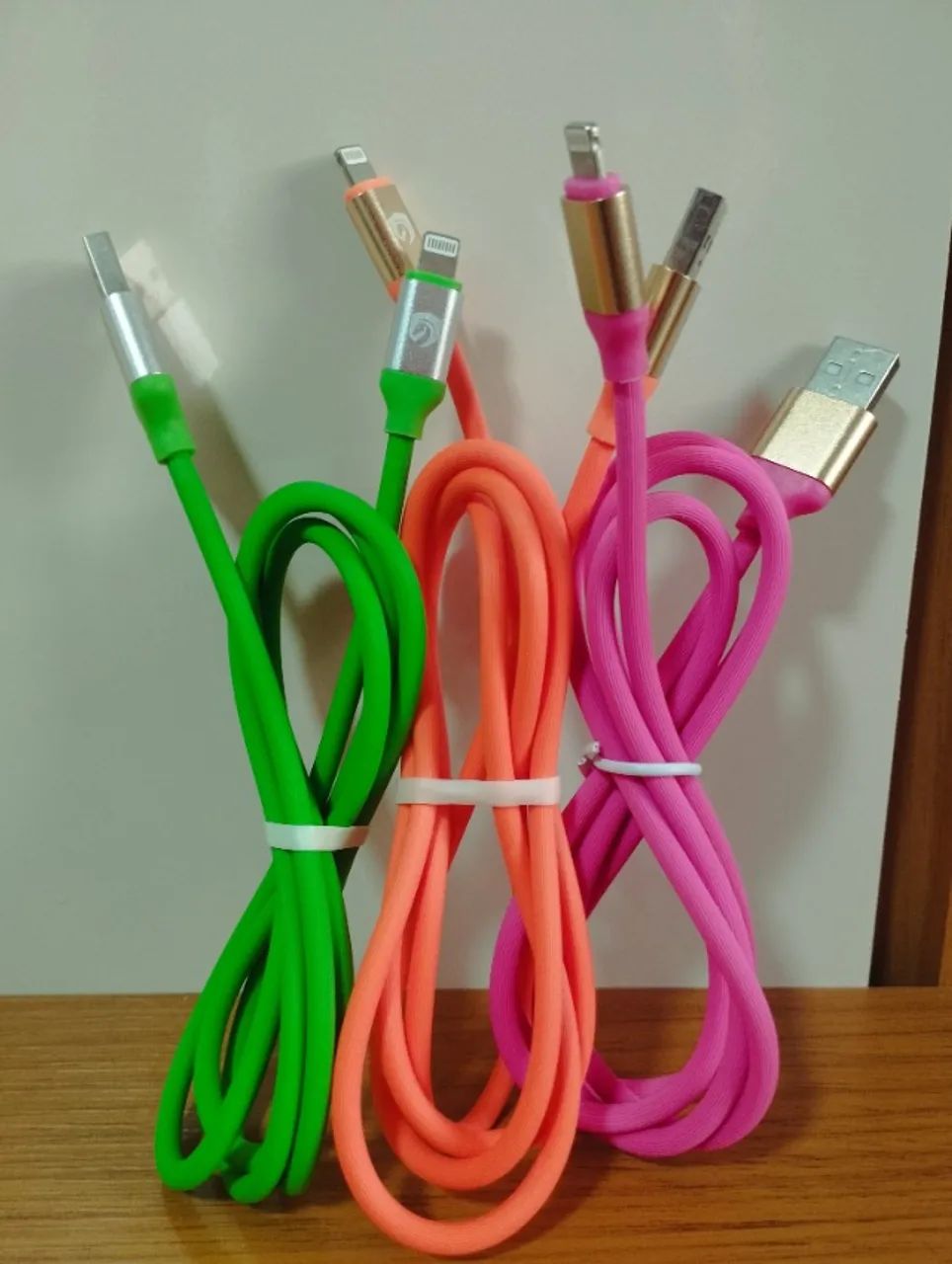 Cabo USB para iPhone  - Foto 3