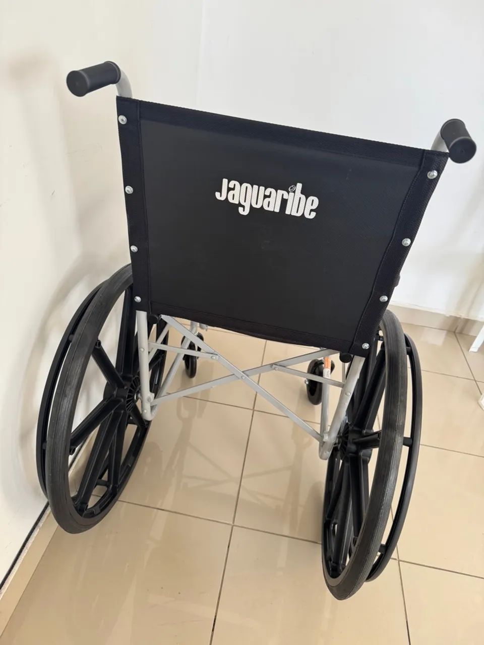 Cadeira de rodas NOVA - Foto 2