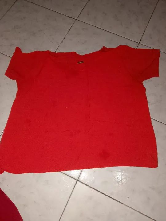 Conjunto Vermelho - Blusa e Shorts  - Foto 2