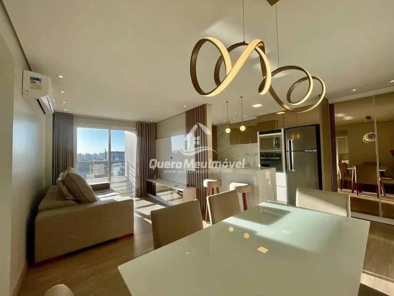 Apartamento à venda no bairro Sagrada Familia