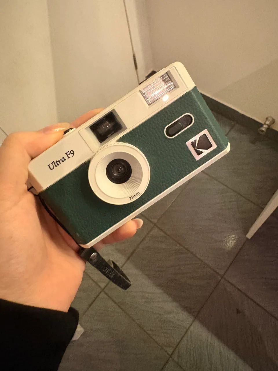 KODAK ULTRA F9 Film Camera  - Foto 2