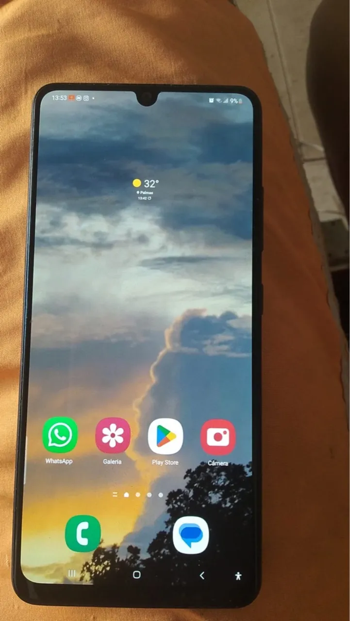 Vendo galaxy a 32s qualquer coisa contato *