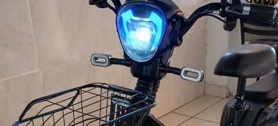 Vendo bicicleta elétrica funcionando perfeitamente em ótimo estado