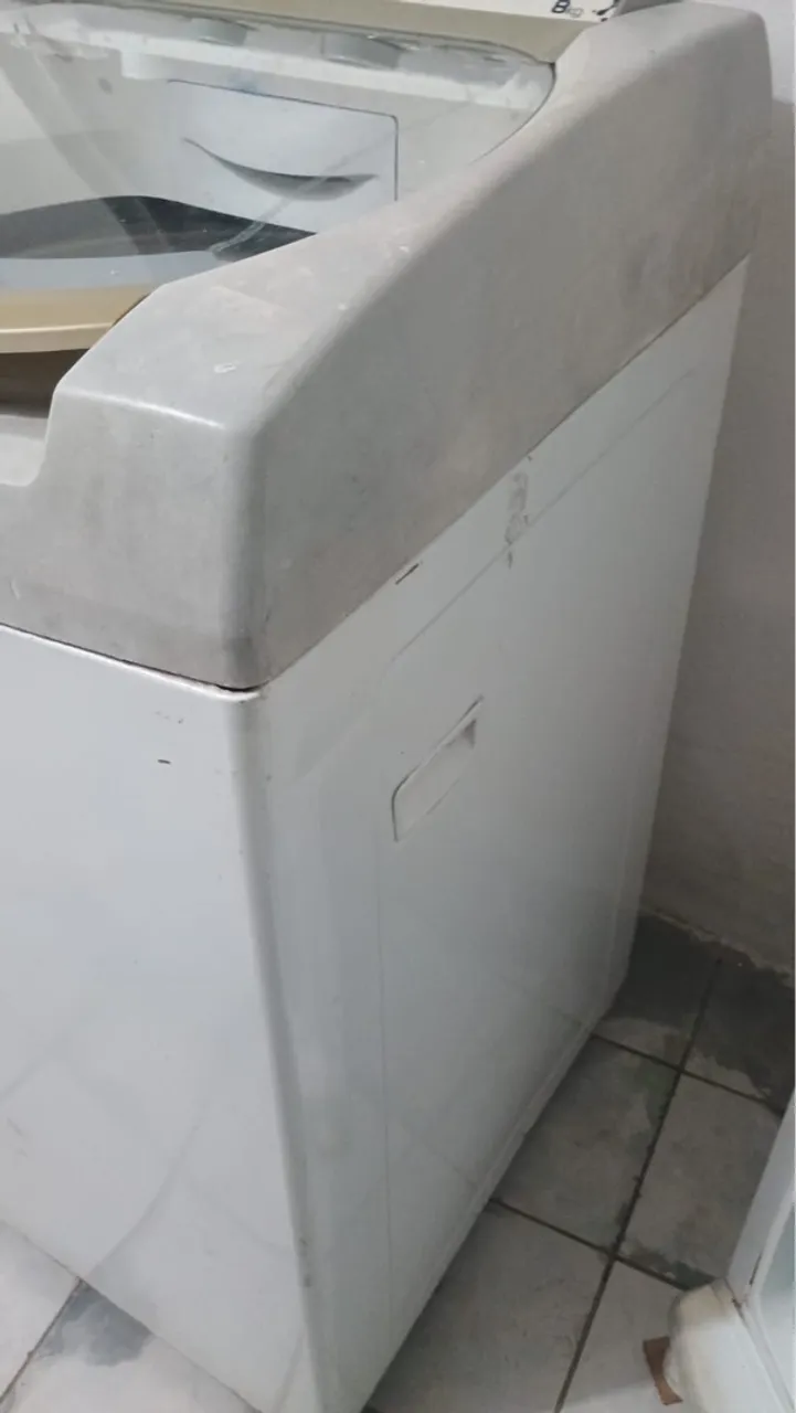 Máquina de Lavar Roupa - bom estado.