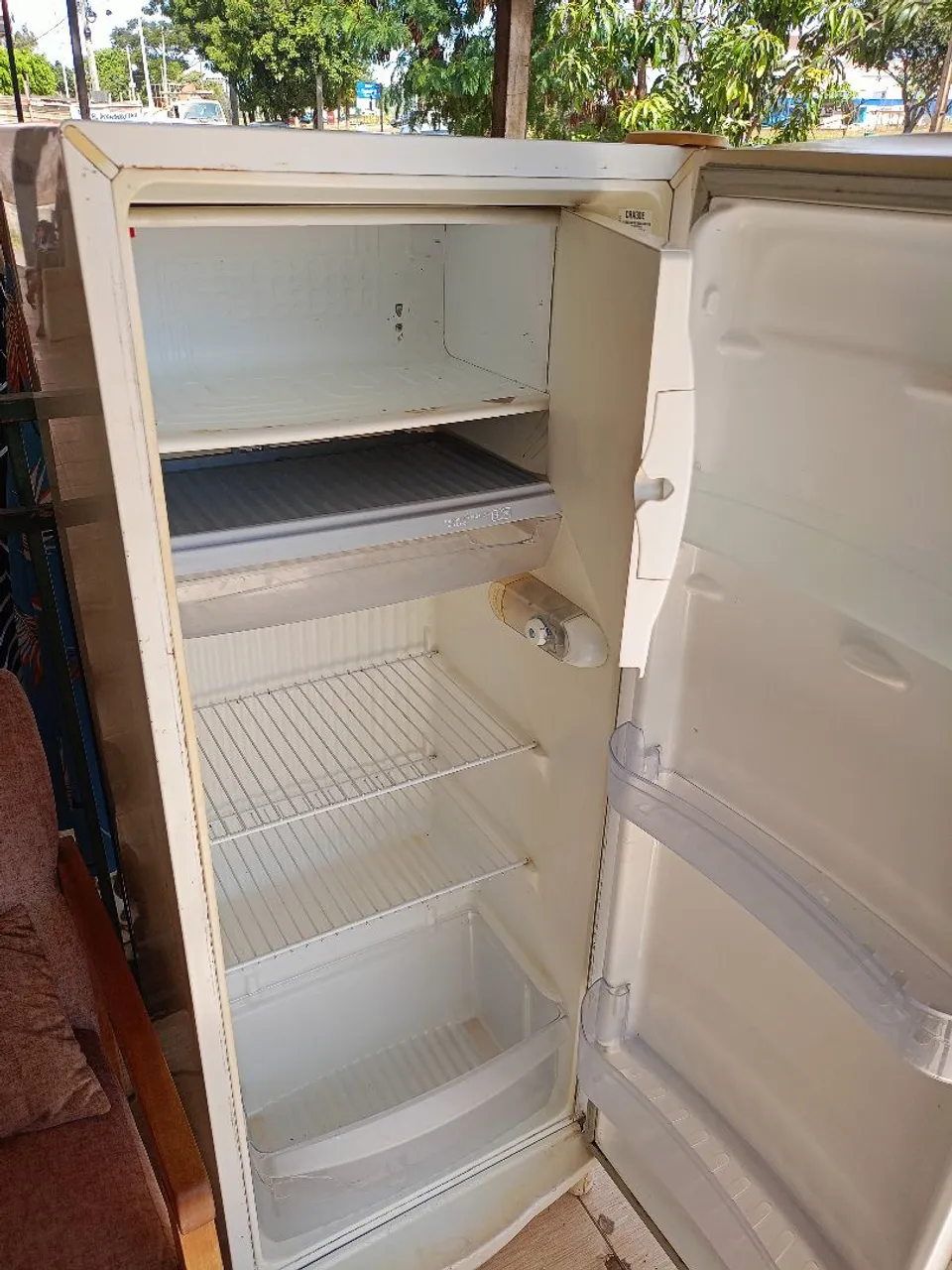 Geladeira usada em bom estado