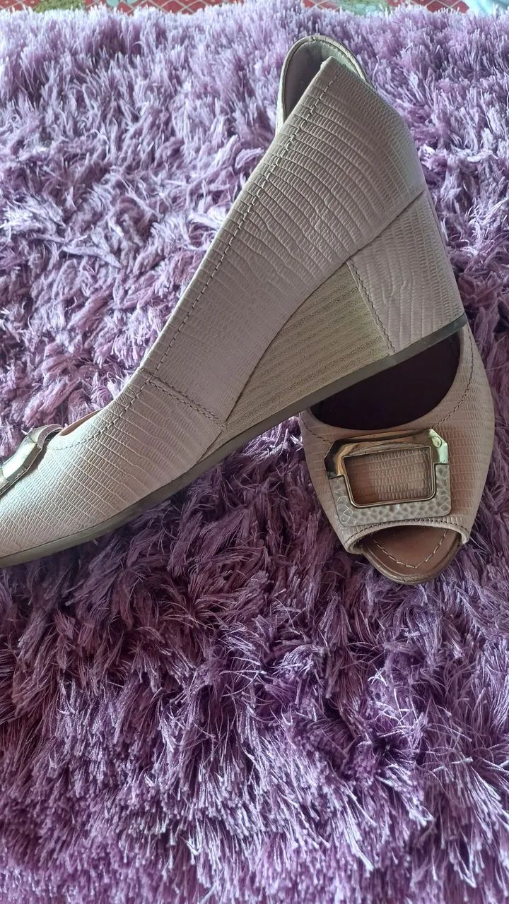 Sapatos Femininos Bege - Foto 6