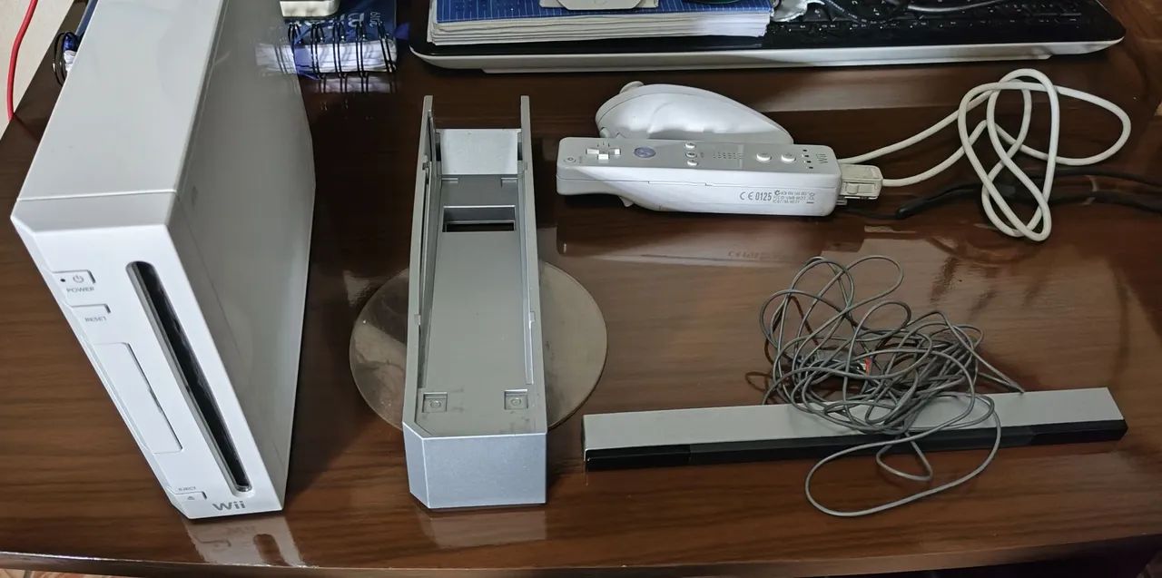 Nintendo Wii Branco com Acessórios e Jogo Original - Foto 2