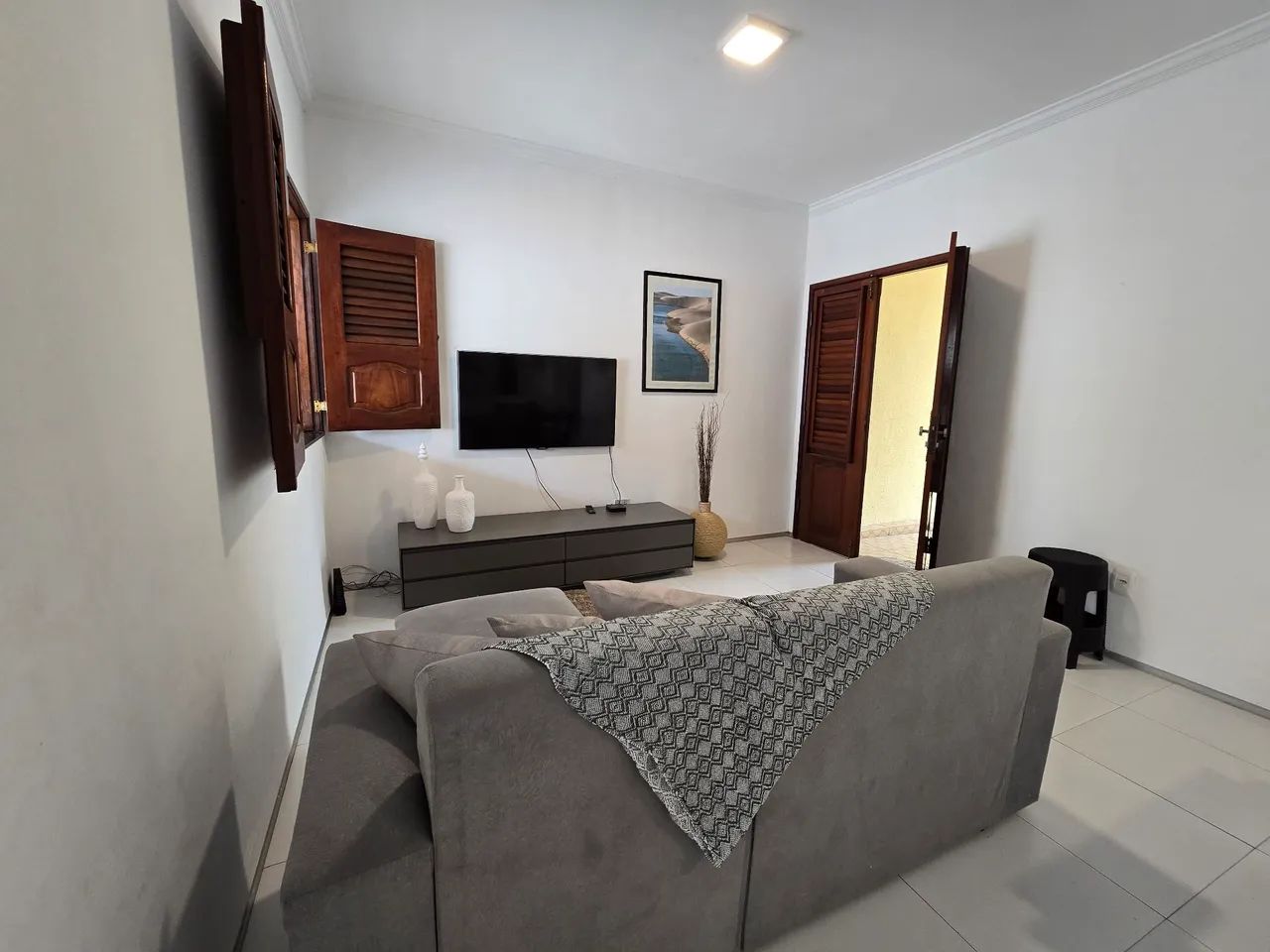 Casa térrea confortável a 5 minutos da praia por temporada - Foto 2