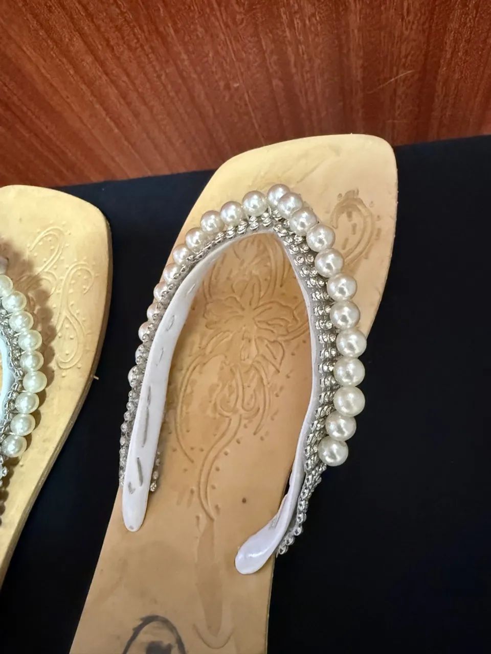 Chinelos Laura com detalhe em pérolas - Foto 5