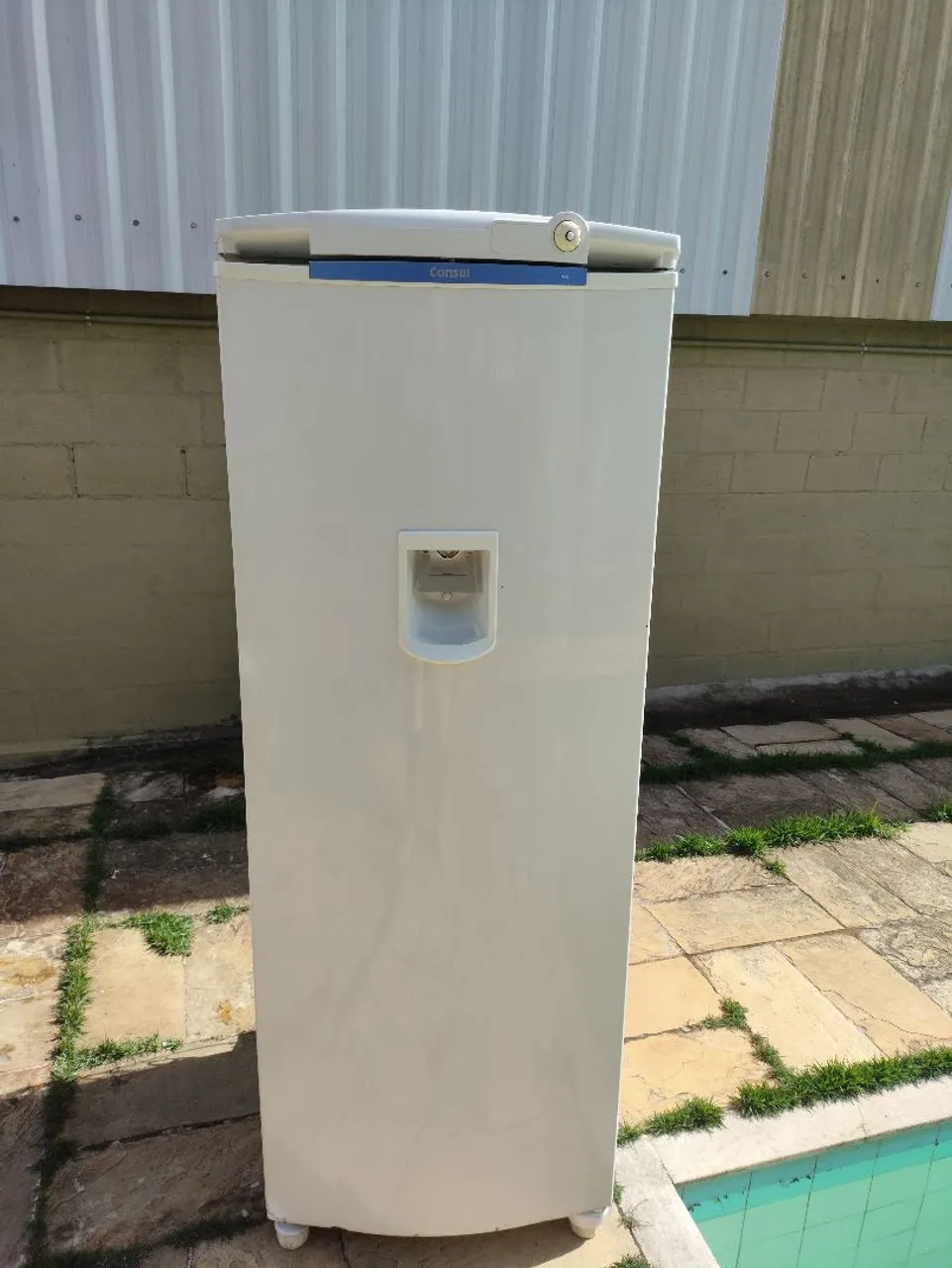 Geladeira Consul com Dispenser de Água