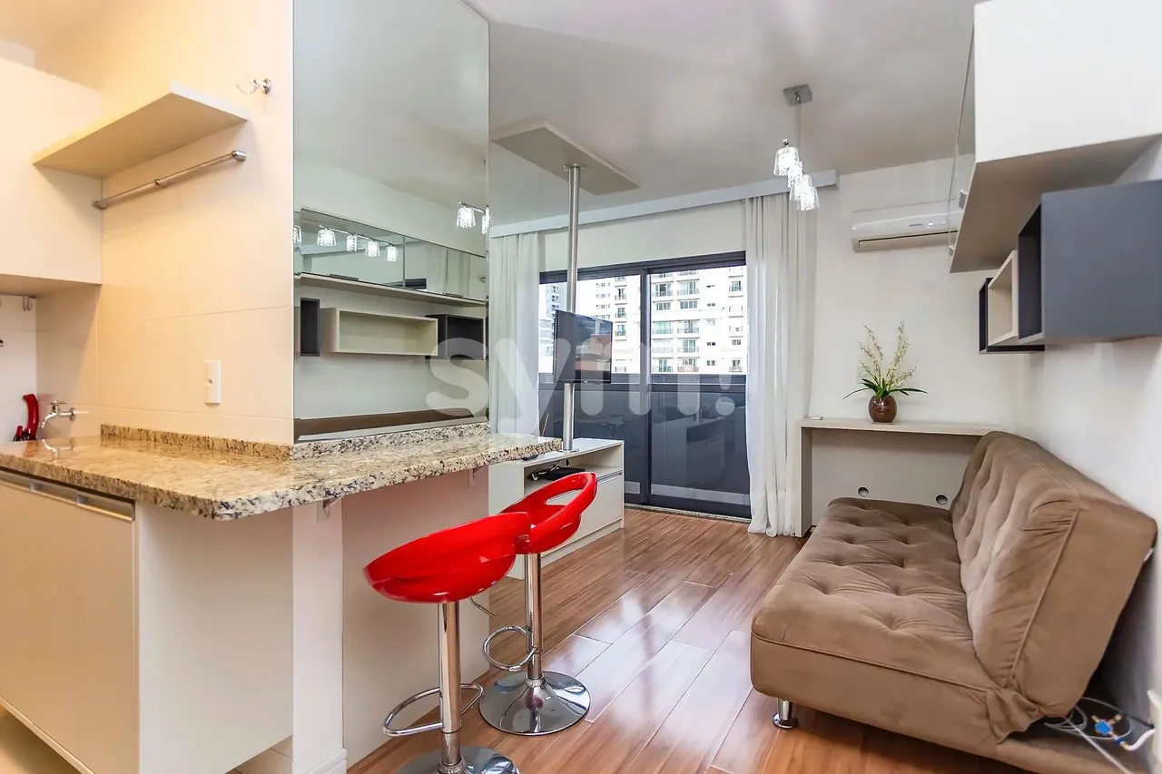 Studio mobiliado entre shopping Curitiba e Estação