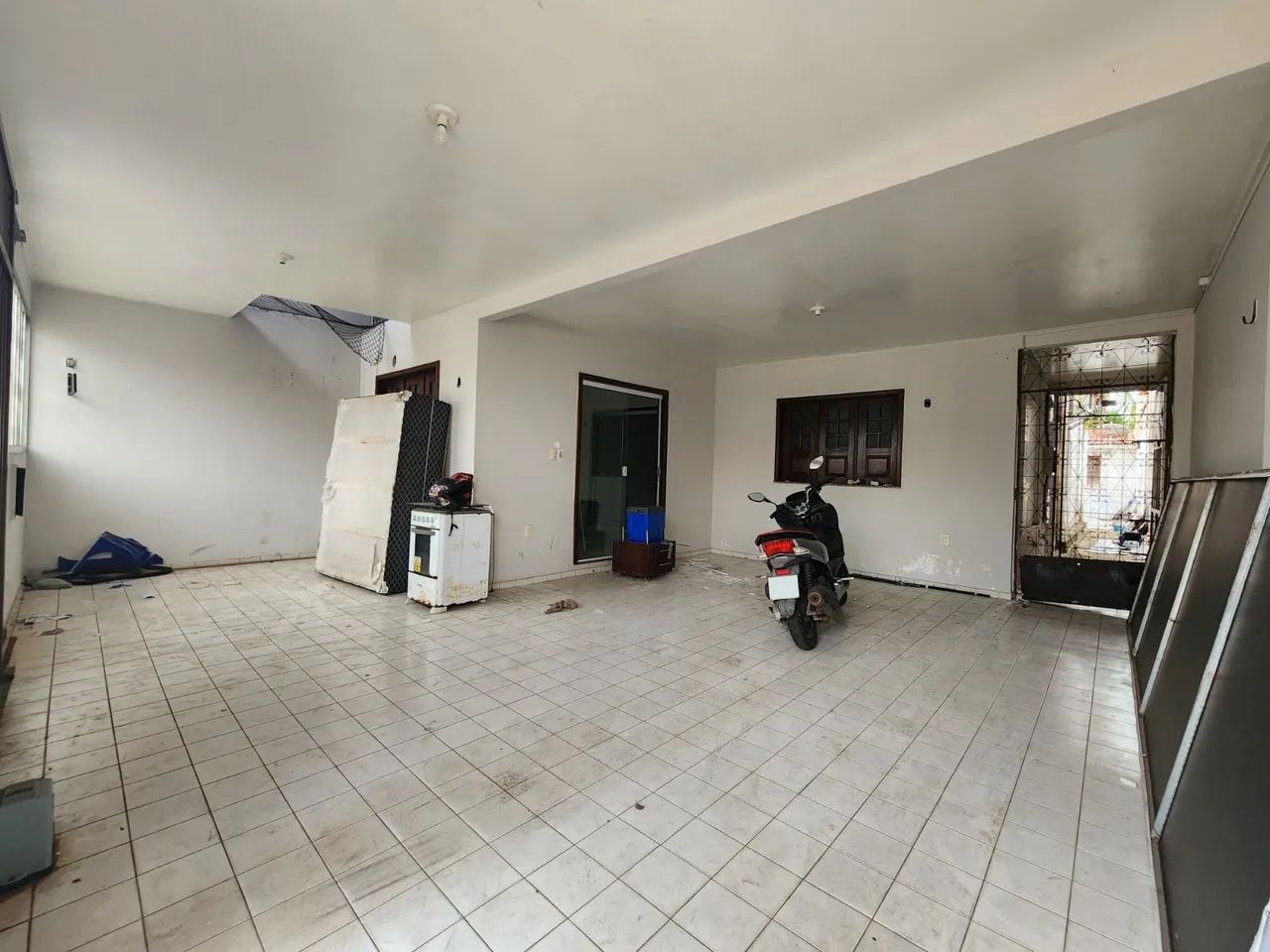 Casa com 7 dormitórios,  Cohatrac, Jardim das Margaridas  - Foto 12