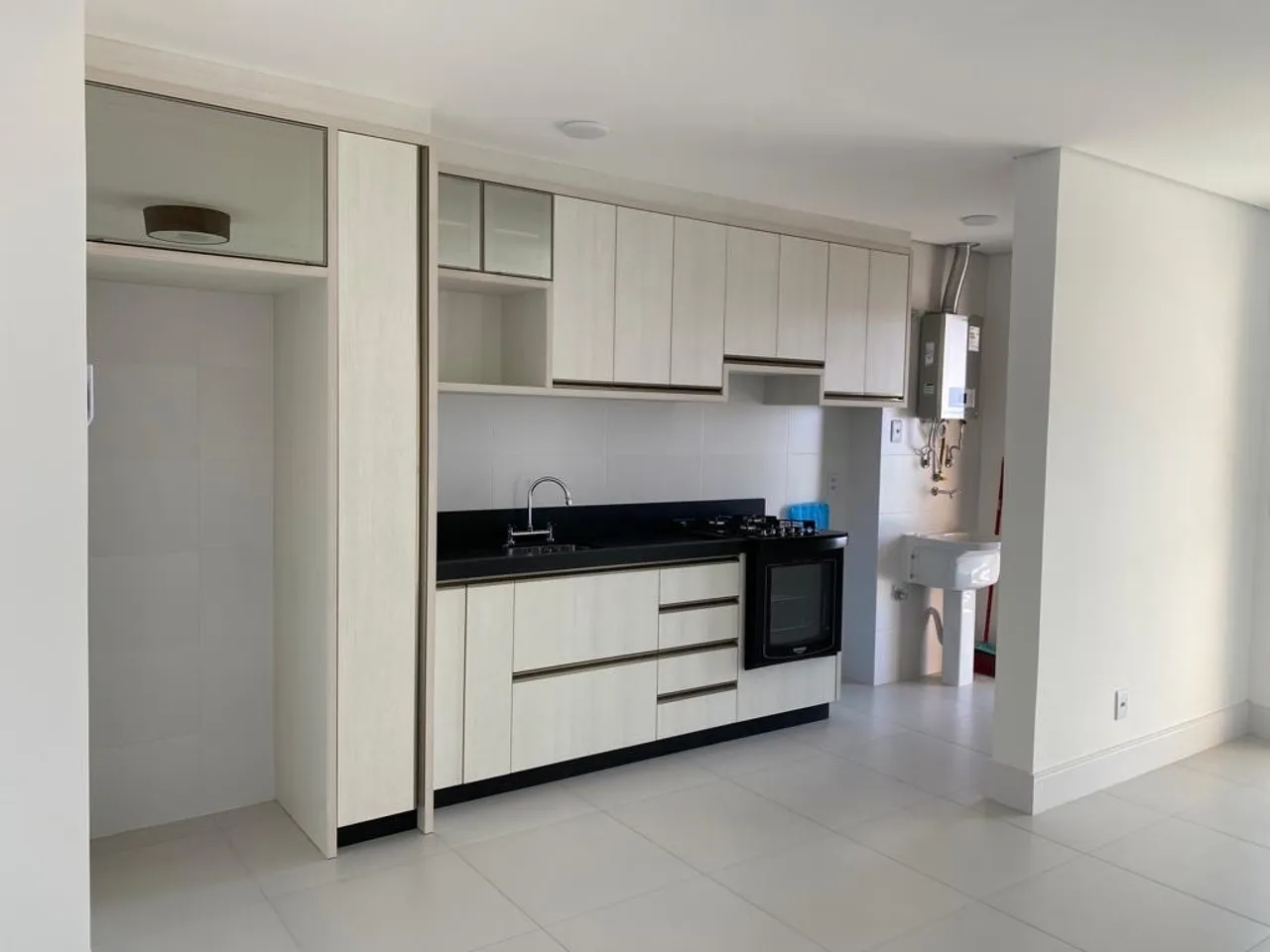 APARTAMENTO VENICE BAIRRO ITACOLOMI ANDAR 13 TORRE 1