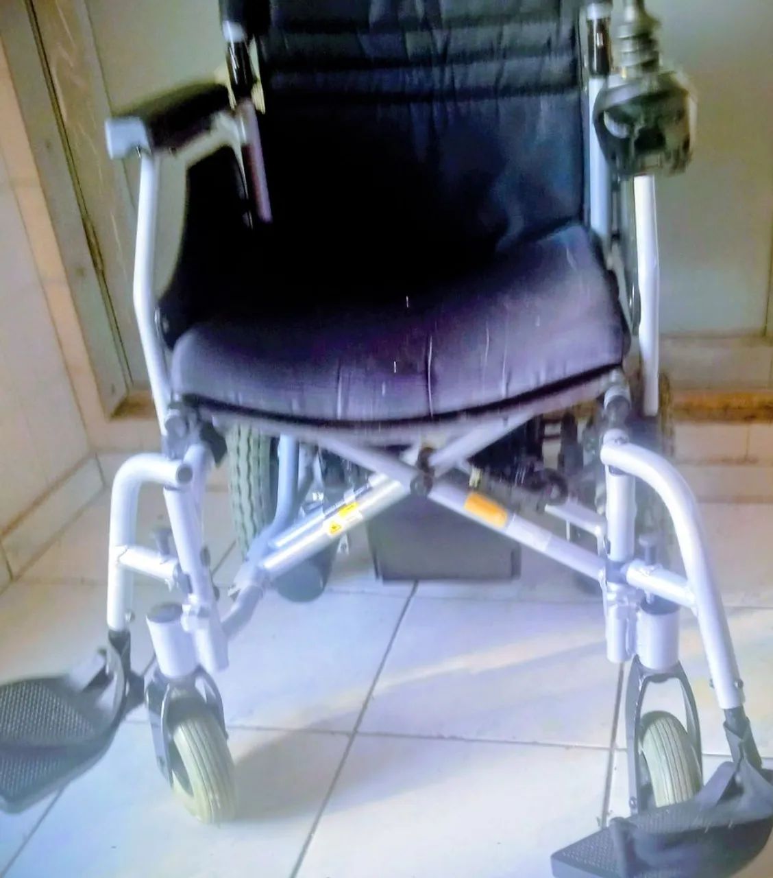 Cadeira de rodas elétrica S. Nova 120K só $ 2.900