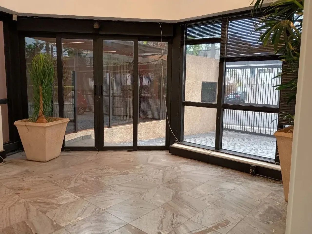 Sala Comercial na Rua da Consolação 500m do Metrô Oscar Freire