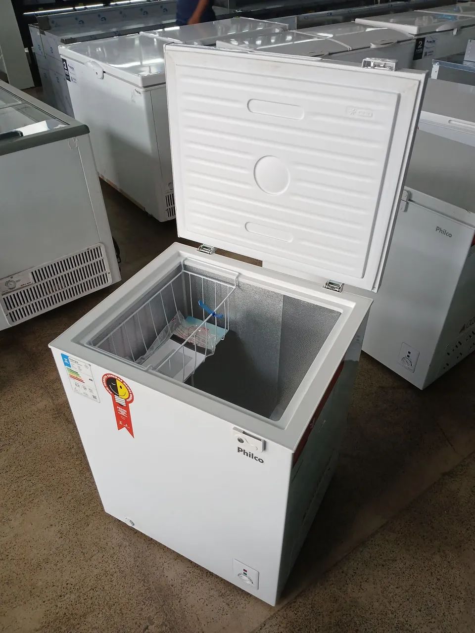 Freezer horizontal Philco PFH160B 140L Dupla Ação <br> - Foto 3