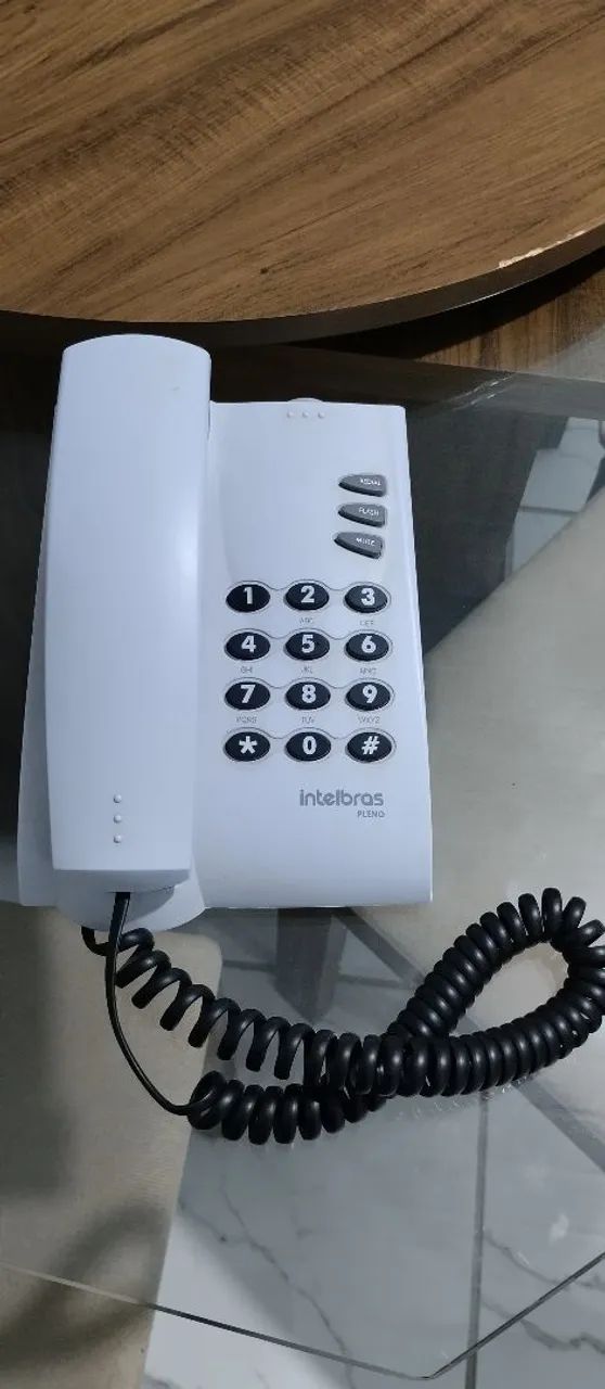 Telefone Fixo Intelbras Pleno em ótimo estado de conservação.