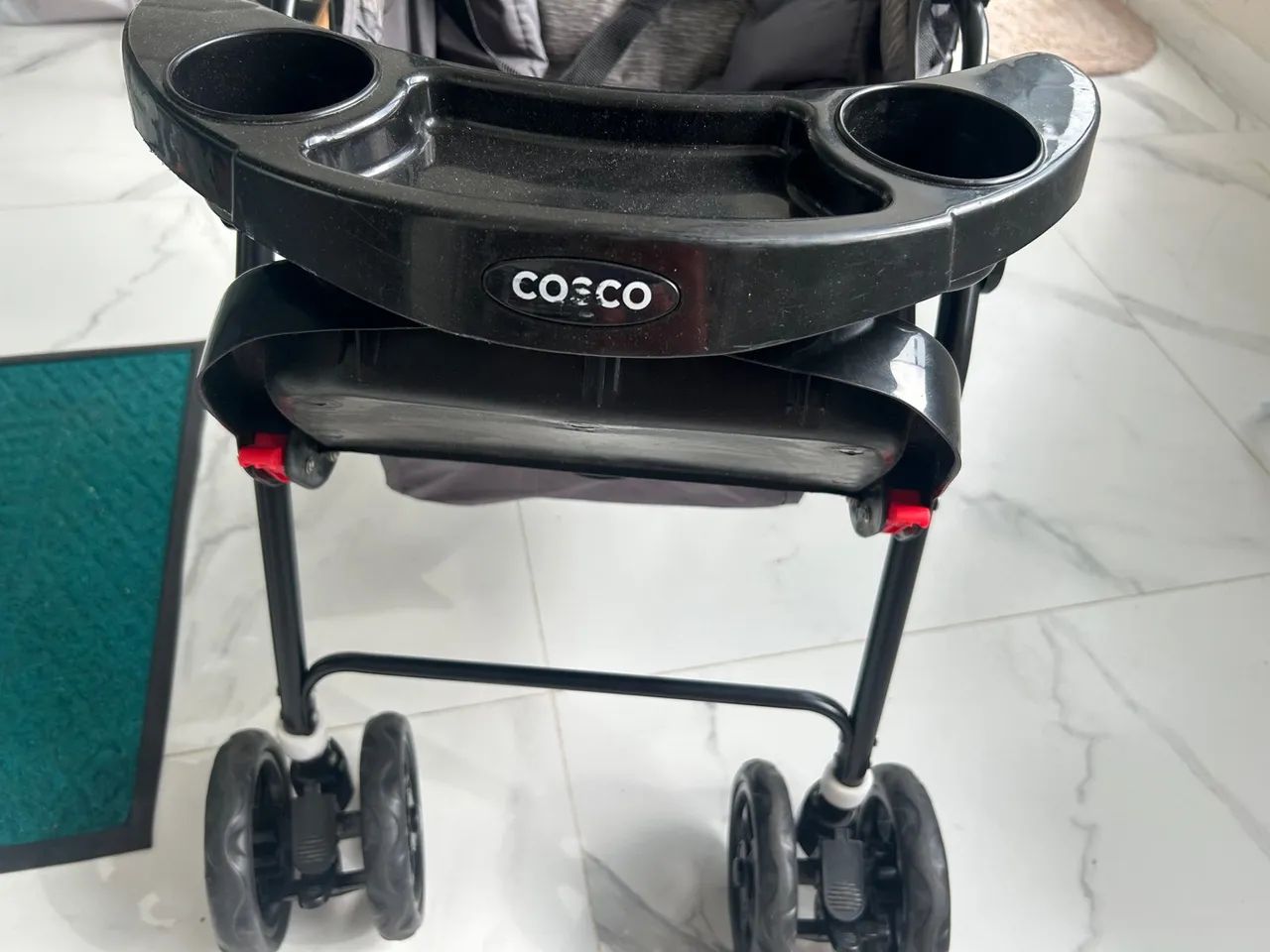 Vendo carrinho de bebê da marca Cosco.  - Foto 4
