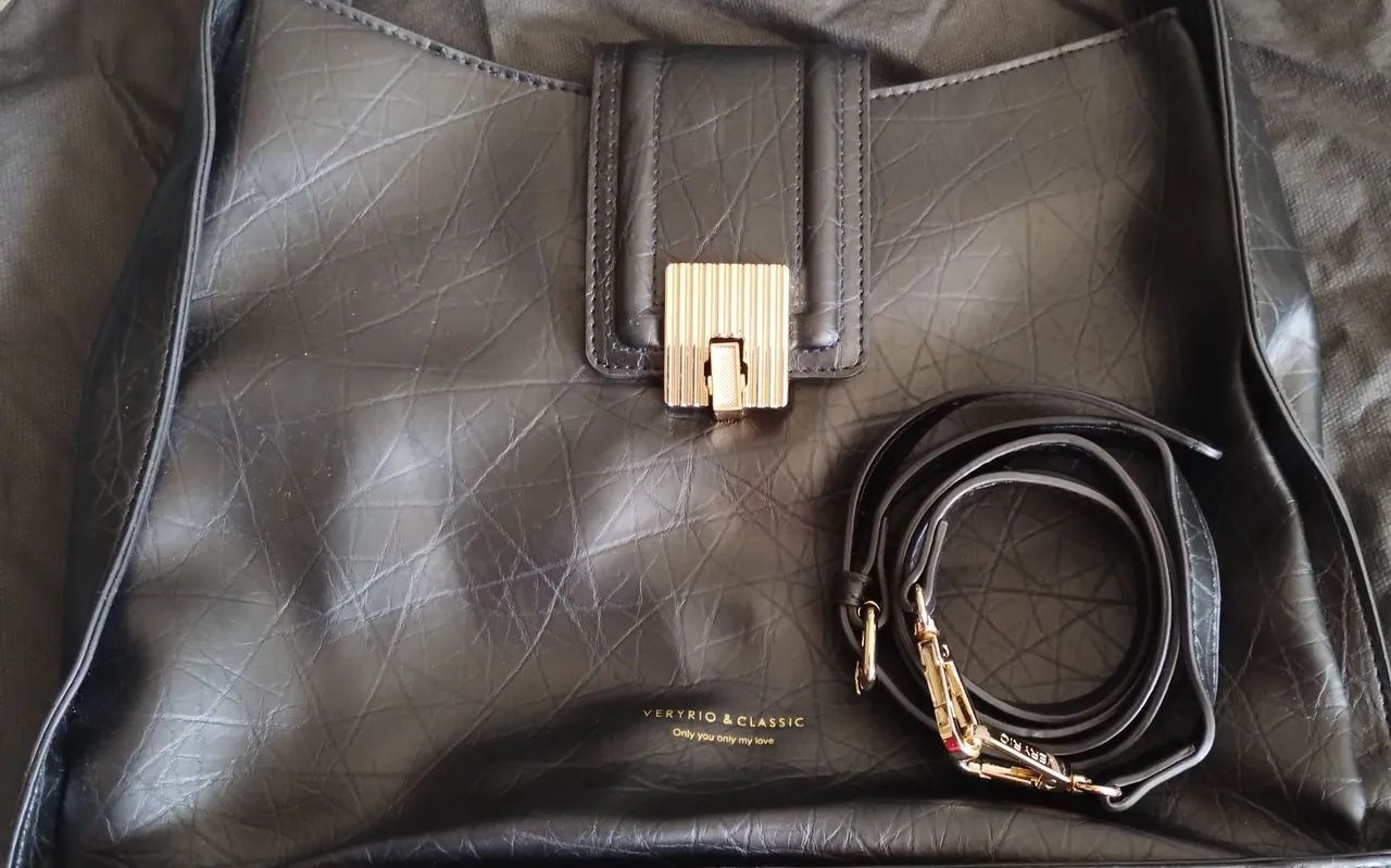 Bolsa de Ombro Feminina Clássica Preta - Foto 2