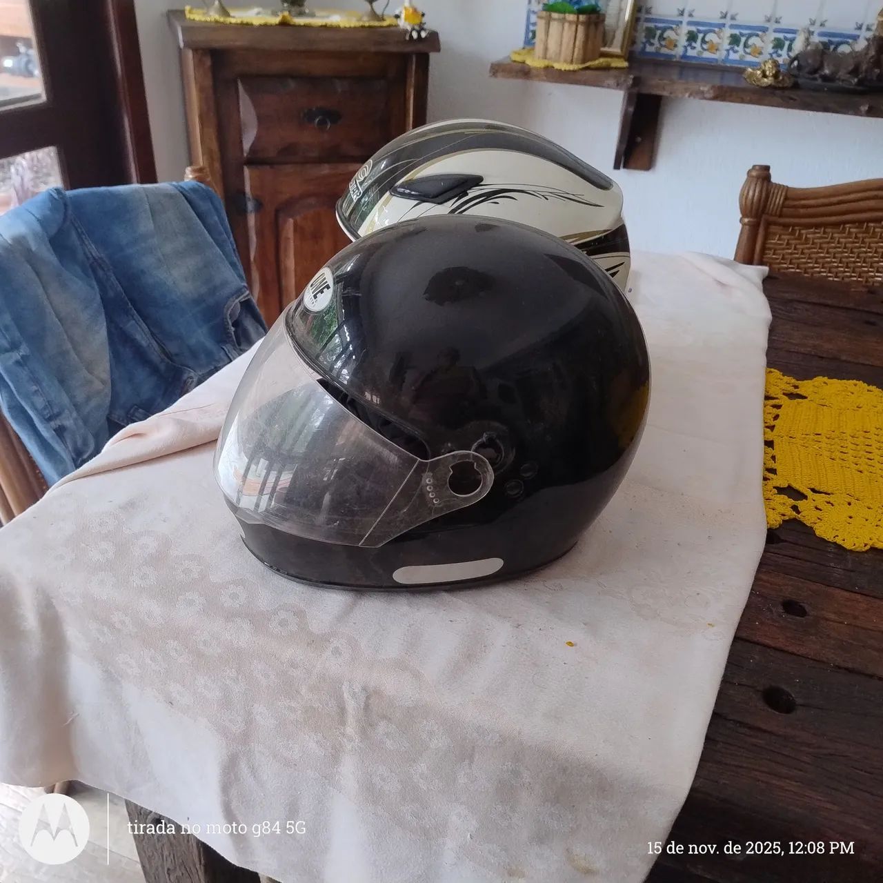 Vendo 2 capacetes para motoqueiro - Foto 2