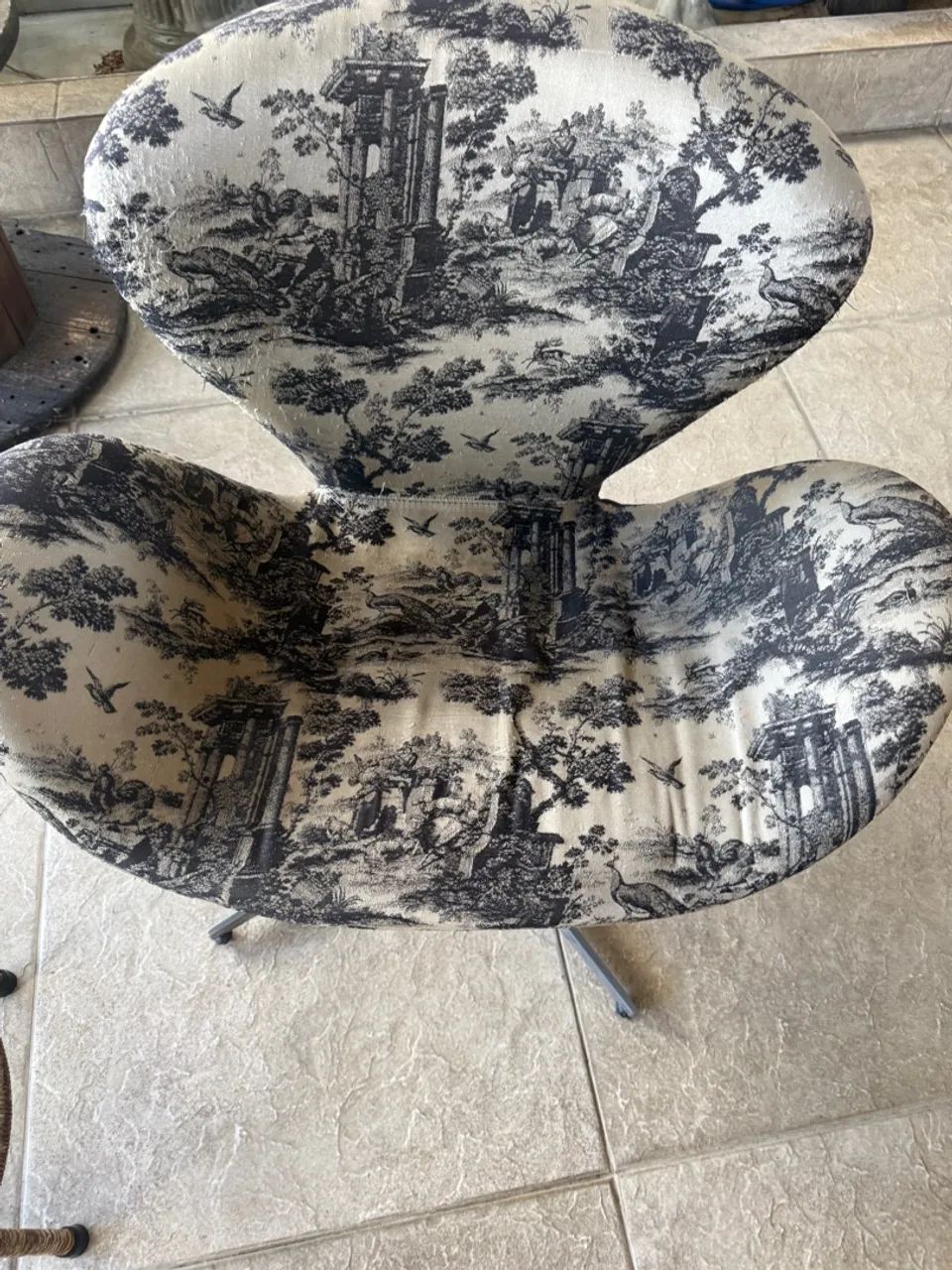 Poltrona Giratória Toile de Jouy preço excelente 