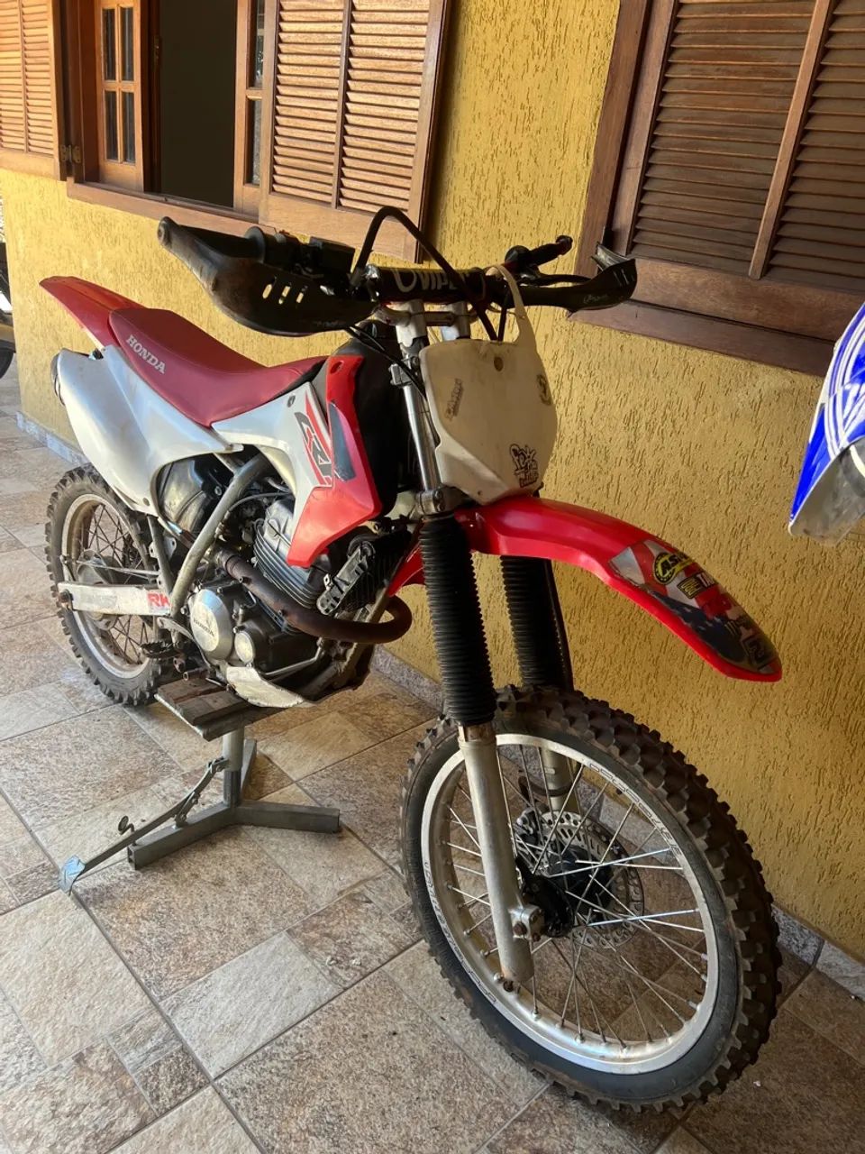 Tornado 250  - Foto 3