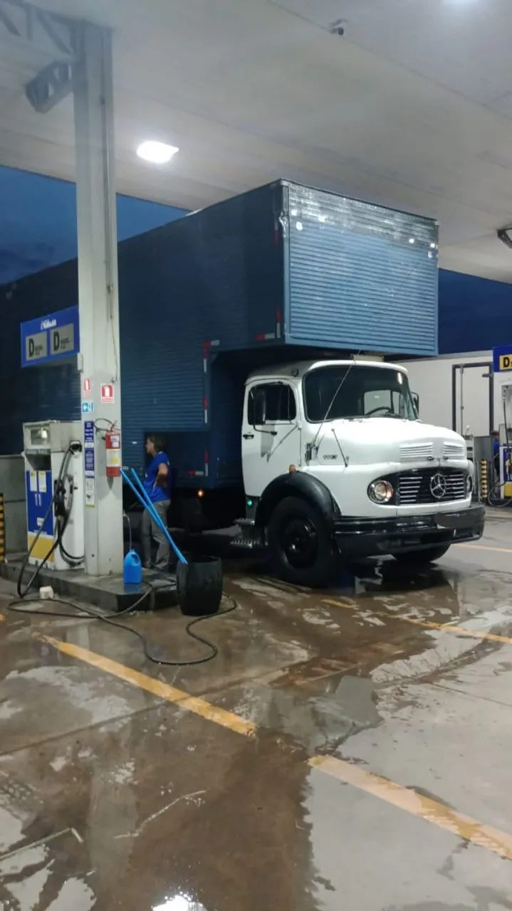 Caminhão 1113 motor 1518 110.000