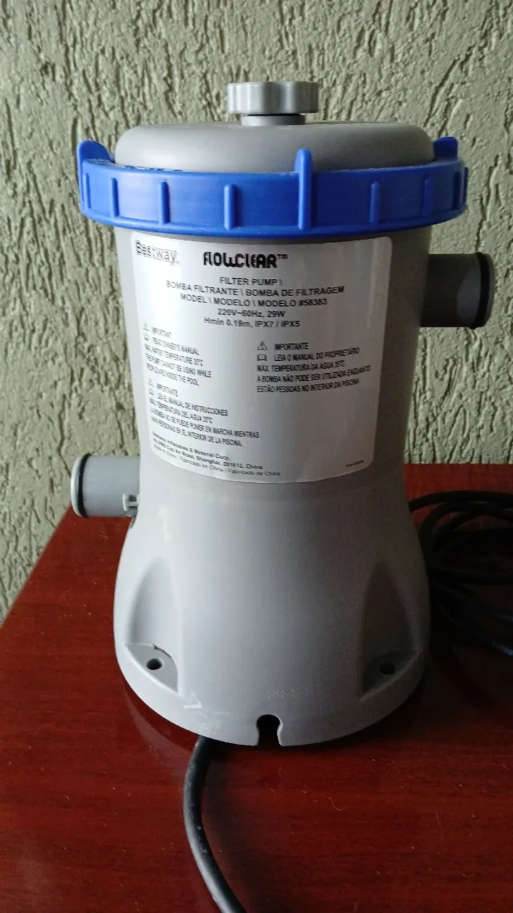 Bomba filtrante para piscina Bestway 220 V novíssima com todos os acessórios e manual