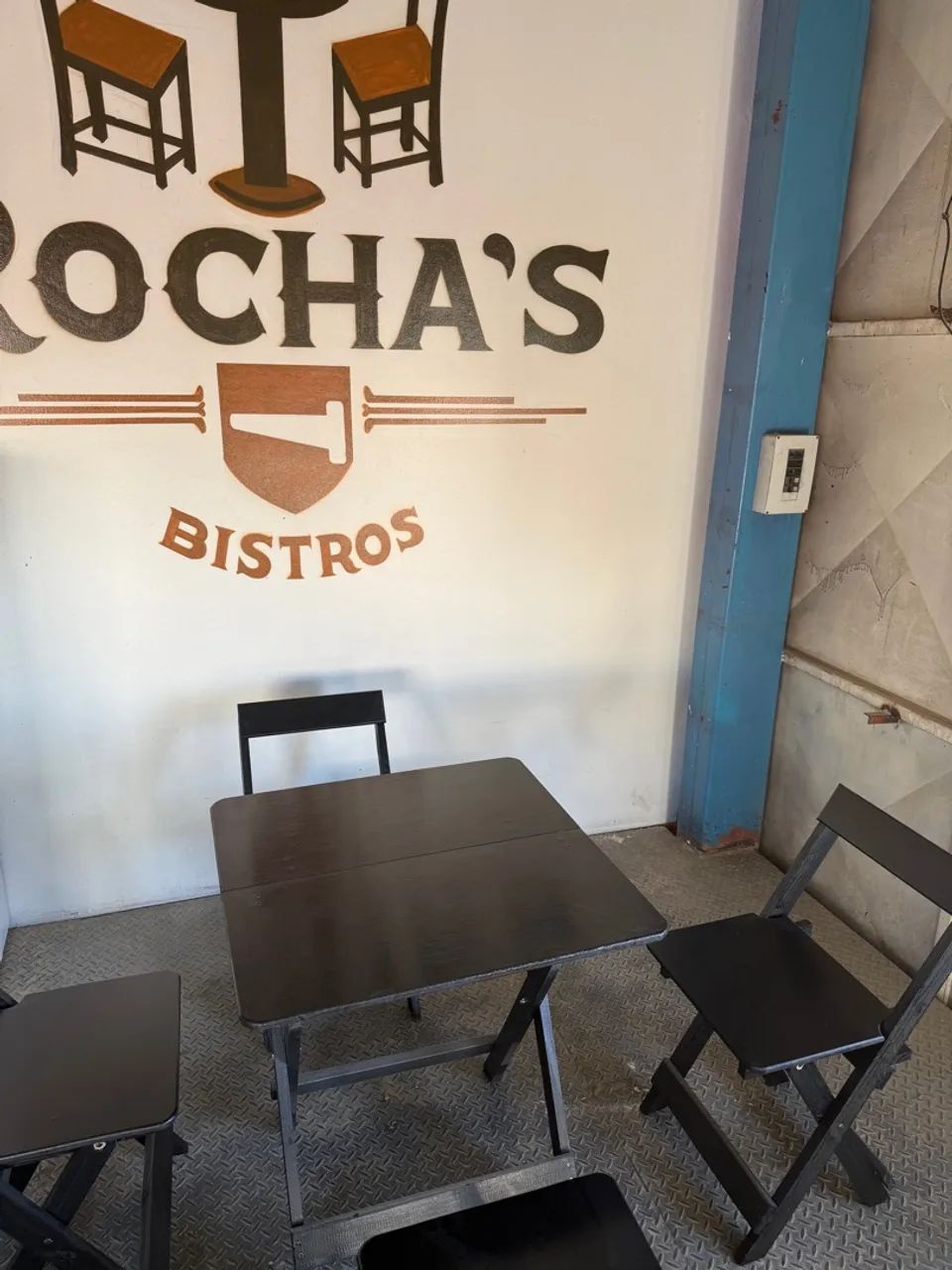 Kit mesa baixa com 4 cadeiras para bares e restaurantes  - Foto 4