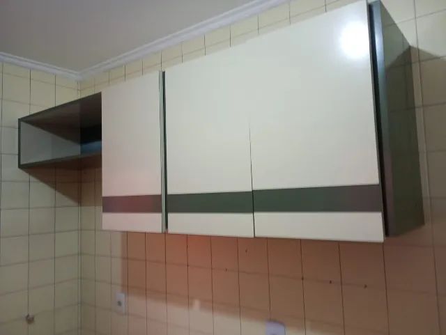 Armários de cozinha completo - madeira maciça - Foto 5