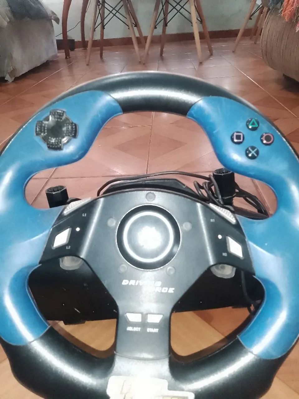 Volante Logitech Driving Force para Consoles - Foto 4