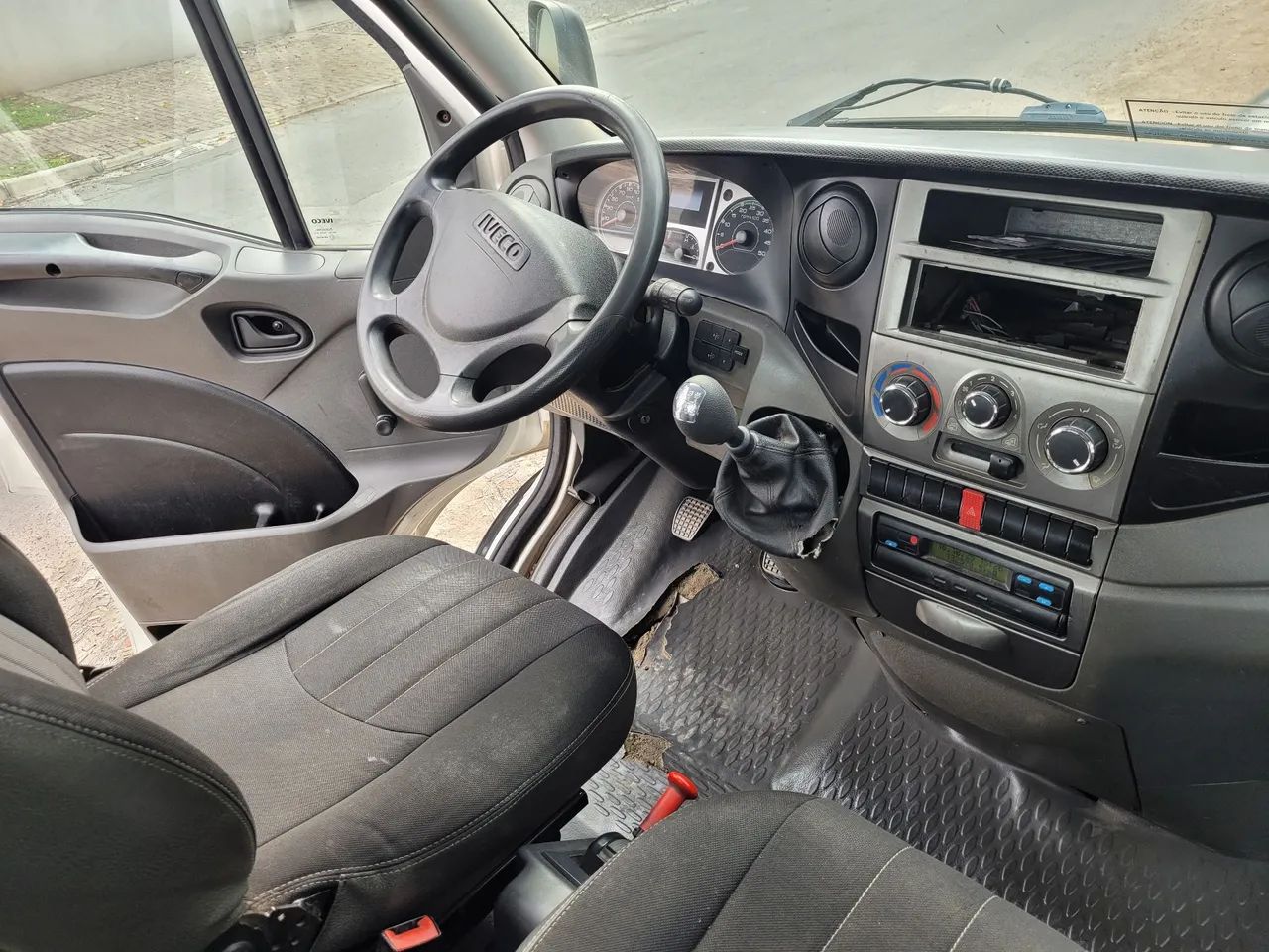 Caminhão plataforma hidráulica de auto socorro - Foto 9