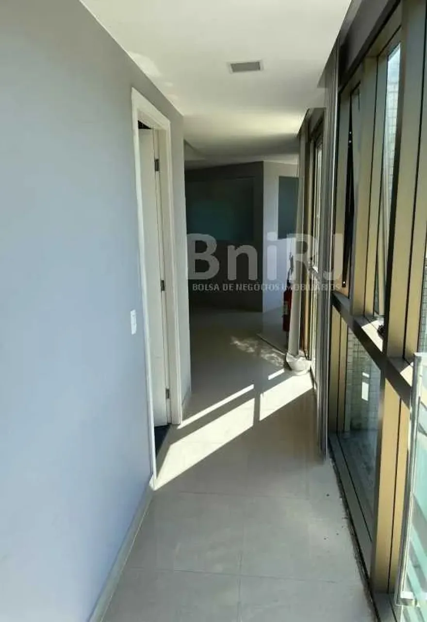 Salas comerciais em conjunto comercial na Barra da Tijuca