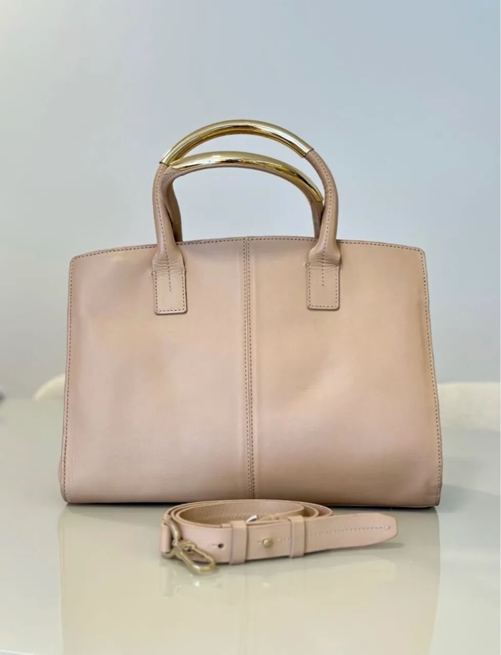 Bolsa Schütz couro liso 