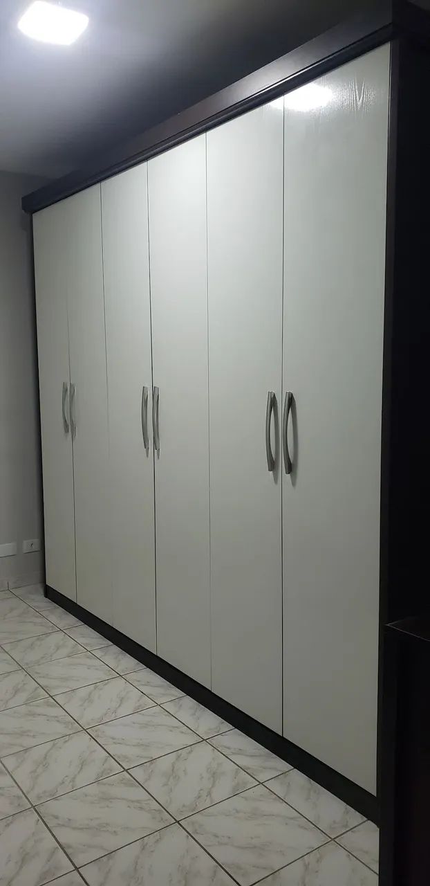 Armário de 6 Portas