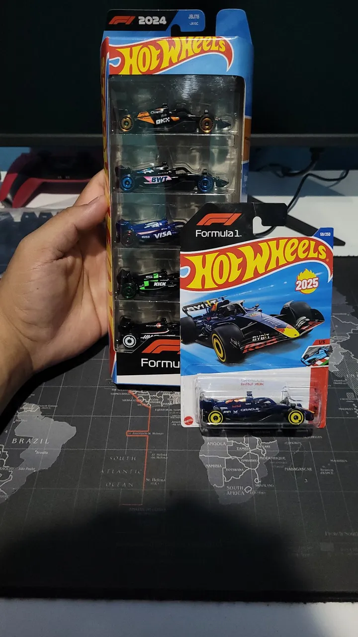 Hot Wheels Formula 1 - Coleção 2024 e Hot Wheels Formula 1 Red Bull 2025