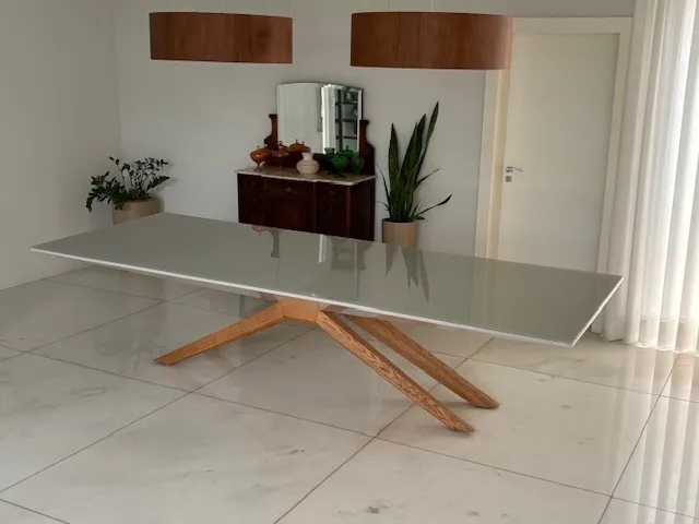 Mesa de Jantar Madeira e Vidro 3,20 X 1,20 para 10 lugares.