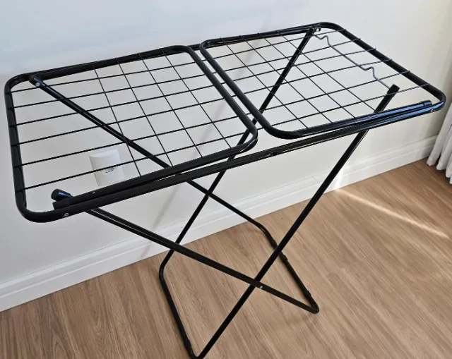 Varal de Chão com Abas Aço Preto